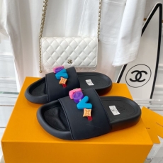 Louis Vuitton Slippers